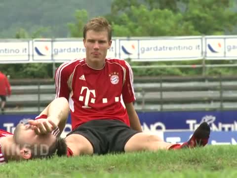 Badstuber muss um die WM 2014 zittern
