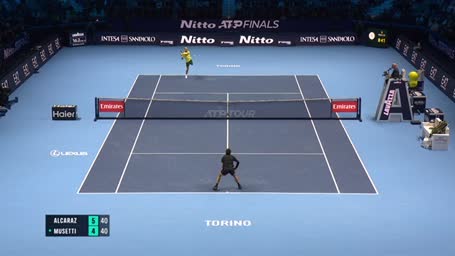 Alcaraz beendet Saison als Weltbester