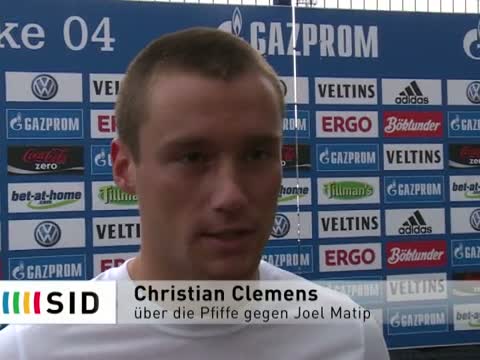 Clemens nach Debüt auf Schalke: "War am Anfang ziemlich nervös"
