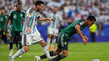 Messi-Bonus? Ittrich hätte Rot gegeben