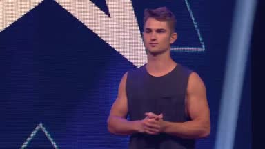 Simon Brunner haarscharf am Fail vorbei