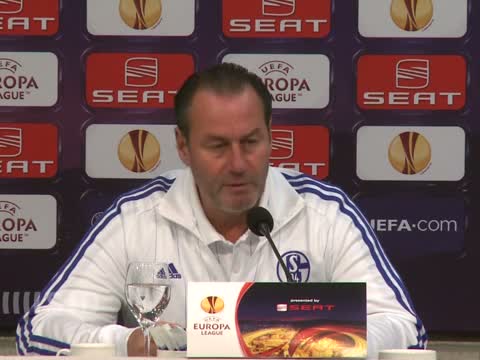 Schalkes Stevens vor Europa-League-Spiel gegen Steaua Bukarest