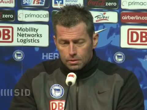 Skibbe leitet erstes Training bei Hertha BSC