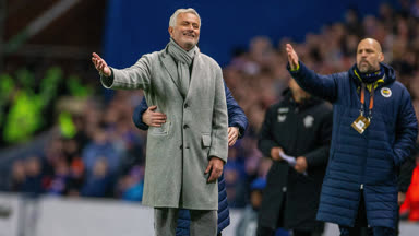 Mourinho holt zum Rundumschlag aus
