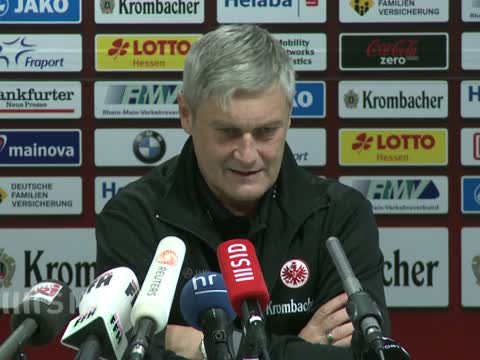 Vor dem Spitzenspiel gegen Schalke: Eintracht Trainer Veh im Interview