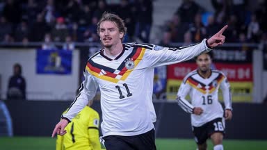 DFB-Elf würgt sich zum Sieg in Luxemburg DFB-Elf würgt sich zum Sieg in Luxemburg