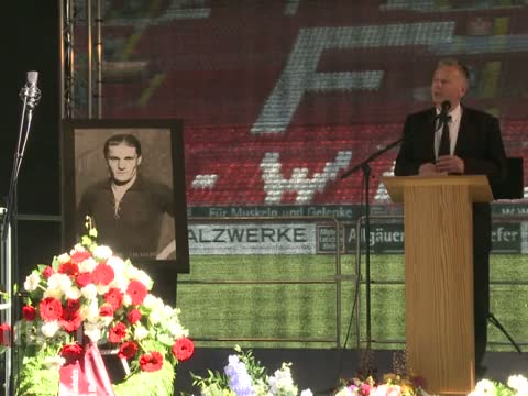 Deutscher Fußball nimmt Abschied von Ottmar Walter