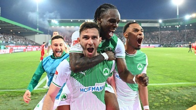 Highlights: Fürth rettet sich, Essen weint