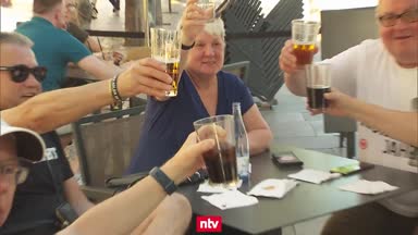 Eintracht-Fans feiern schon in Sevilla