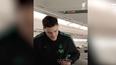 Florian Wirtz: Spaß im Flieger, Frust auf dem Platz