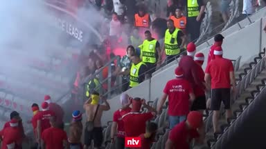 Polizei greift durch: Razzia gegen Köln-Hooligans