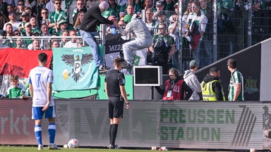 Stecker gezogen! Münster-Fans sabotieren VAR