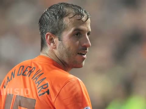 HSV-Star van der Vaart: Vier Wochen Pause