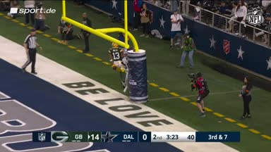 Love feuert Laser in die Endzone