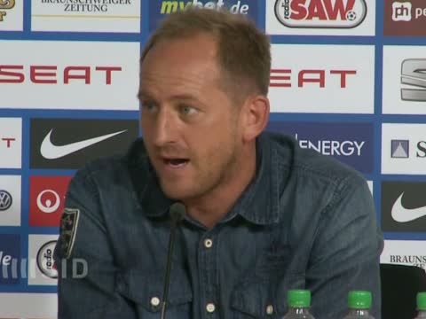 Lieberknecht: "Haben uns die Bundesliga-Saison hart erarbeitet"