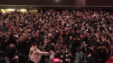 Ekstase: Frankfurt-Fans feiern Champions-League-Wunder