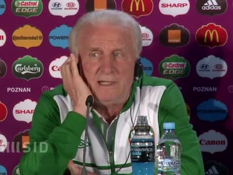 Trapattoni: Grünes Blut gegen Italien
